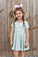 Load image into Gallery viewer, Custom Name Circle Dress: Green Daisy